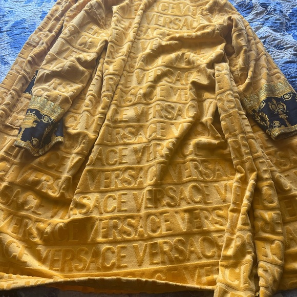 Versace Gold Embossed Robe - Picture 3 of 7